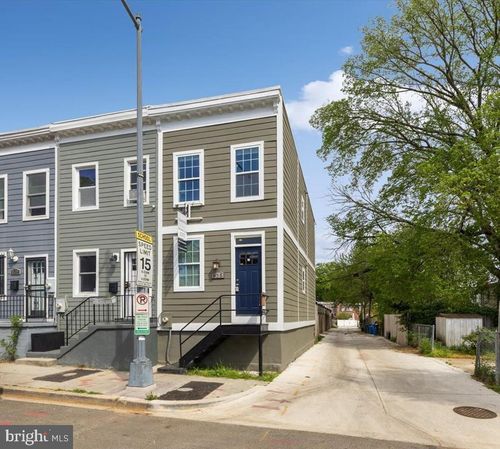 635 20th St Ne, WASHINGTON, DC, 20002-4717 | Card Image