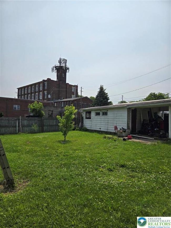 2018 Hanover Ave, House other with 4 bedrooms, 2 bathrooms and null parking in Allentown PA | Image 34