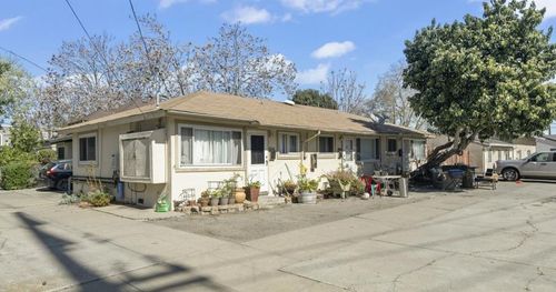 697 Hamline St, San Jose, CA, 95110-1107 | Card Image