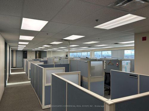 b-107 Walker Dr, Brampton, ON, L6T5K5 | Card Image