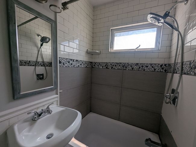 13 Hill St, Home with 2 bedrooms, 1 bathrooms and null parking in Dover NH | Image 32