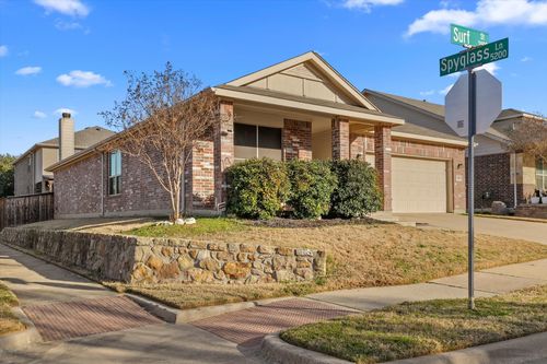 3801 Surf St, Denton, TX, 76208-6045 | Card Image