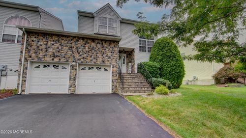 29 Hummingbird Ct, Marlboro, NJ, 07746-2510 | Card Image