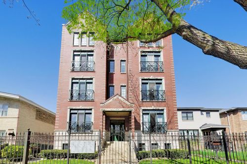 3n-4210 California Ave, Chicago, IL, 60618-1575 | Card Image