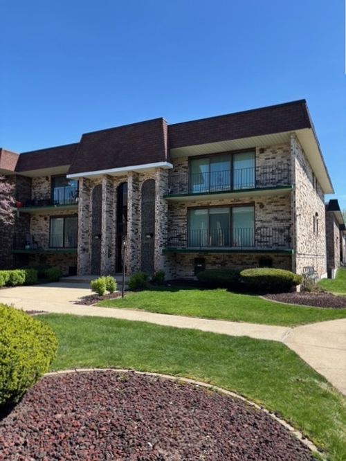 2e-9132 S Pulaski Rd, Oak Lawn, IL, 60453-1949 | Card Image