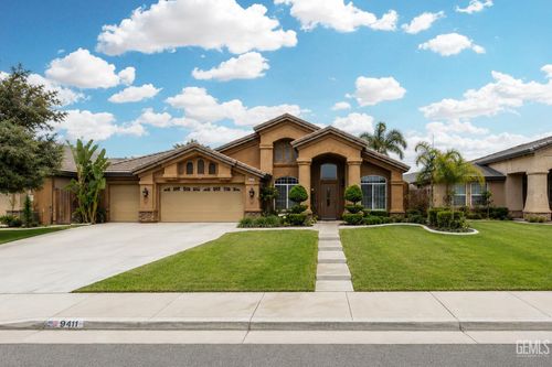 9411 Godiva Ave, Bakersfield, CA, 93311-2845 | Card Image