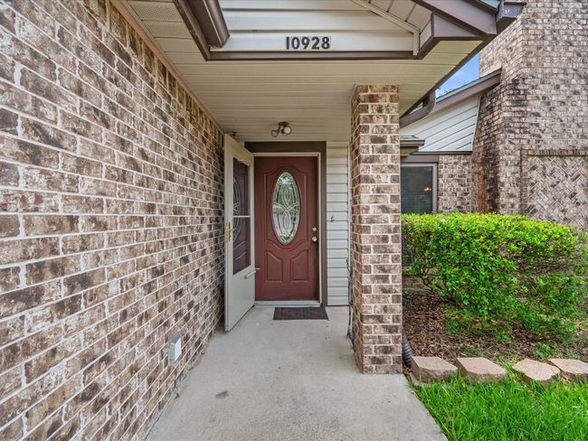 10928 Collingswood Dr, House other with 3 bedrooms, 3 bathrooms and 2 parking in La Porte TX | Image 7