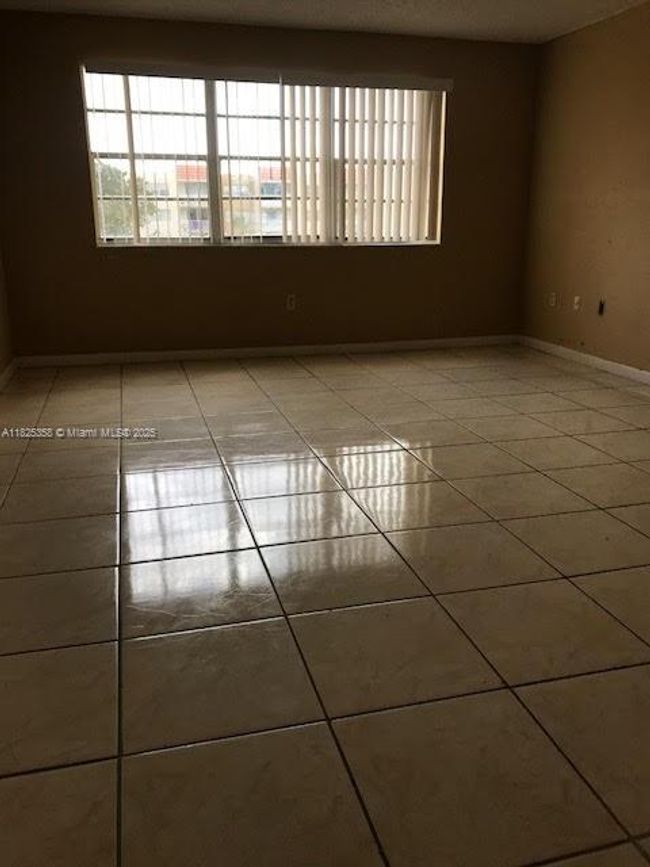 APT-429 - 6960 Nw 186 Th St, Condo with 1 bedrooms, 1 bathrooms and null parking in Hialeah FL | Image 11