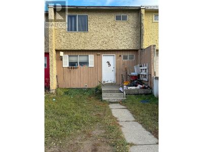 1666 Douglas St, Townhouse with 3 bedrooms, 2 bathrooms and 2 parking in Merritt BC | Image 1