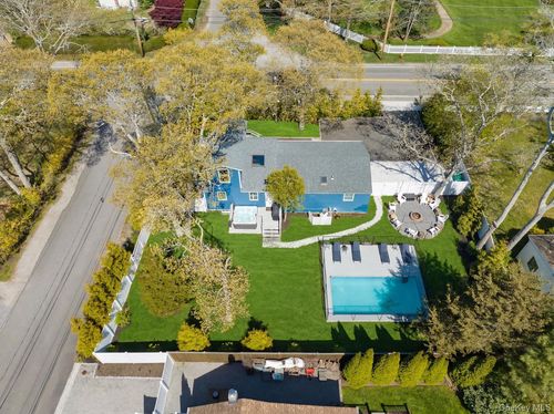 48 Springville Rd, Hampton Bays, NY, 11946-2231 | Card Image