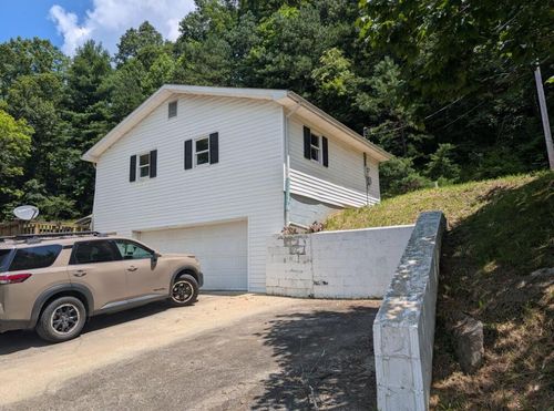 56 Sand Lick Road, Mckee, KY, 40447 | Card Image