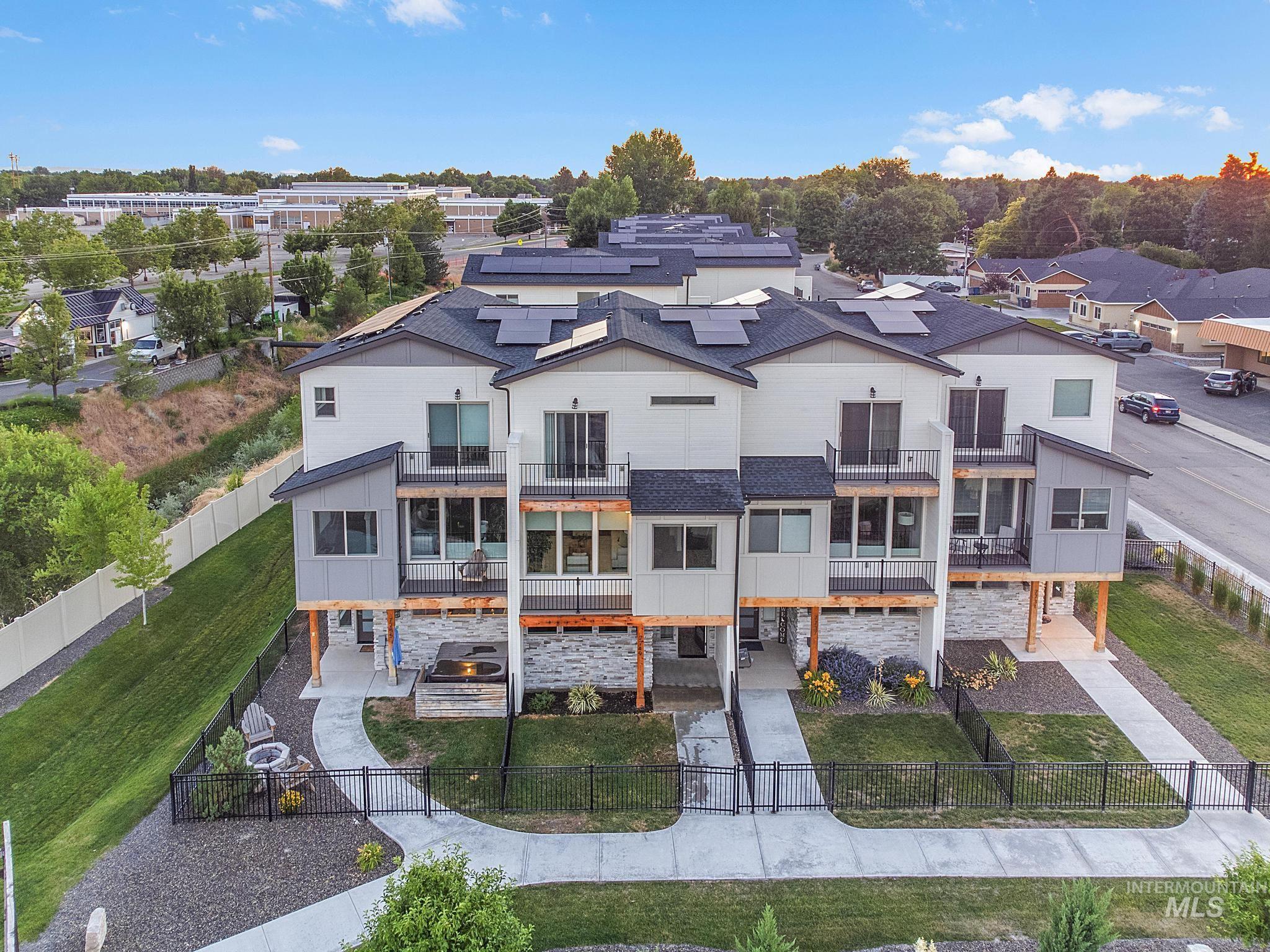 Crestwood Dr, Boise, ID 83704