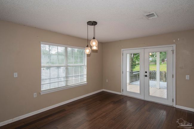 10091 Hillview Dr, House other with 3 bedrooms, 2 bathrooms and 2 parking in Pensacola FL | Image 16
