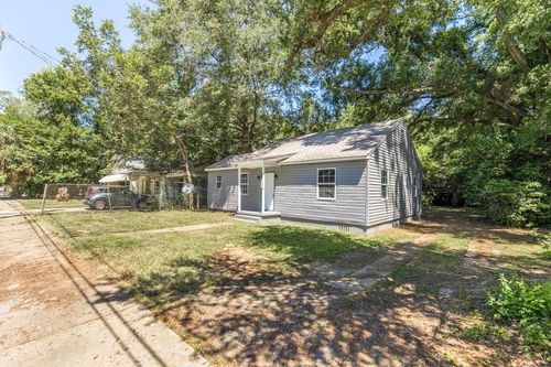 209 Calhoun St, Fort valley, GA, 31030-3081 | Card Image