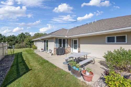 307 Circle View Dr, Dassel, MN, 55325-1075 | Card Image