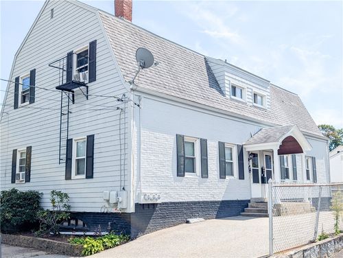 63 School Street, East Providence, RI, 02914 | Card Image