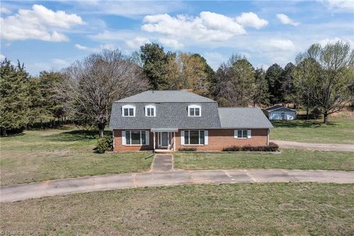 1463 Charlotte Hwy, Mooresville, NC, 28115-9320 | Card Image