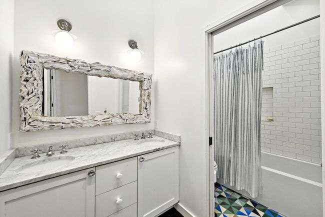 1700 S 6 Th St, House other with 3 bedrooms, 4 bathrooms and 2 parking in Austin TX | Image 25