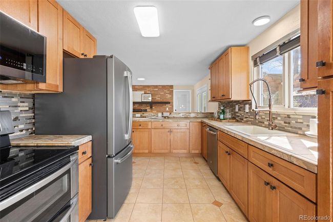 7629 S Cedar Cir, House other with 5 bedrooms, 3 bathrooms and 2 parking in Littleton CO | Image 12