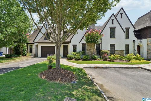 373 Heritage Dr, Hoover, AL, 35216-5800 | Card Image