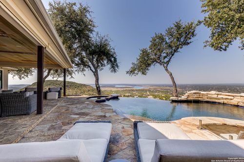 1041 Eagle Point, Canyon Lake, TX, 78623 | Card Image