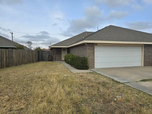 3102 Travis Ave, Midland, TX, 79701-6745 | Card Image