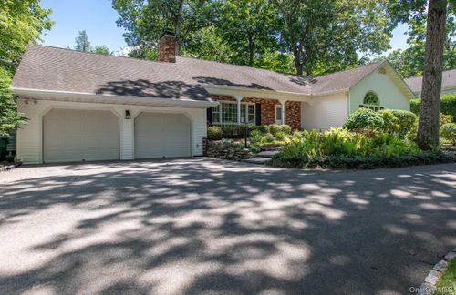 44 Pleasant Ridge Dr, Poughkeepsie, NY, 12603-5425 | Card Image