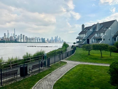 4C Cove Ln N, North Bergen, NJ, 07047-6236 | Card Image