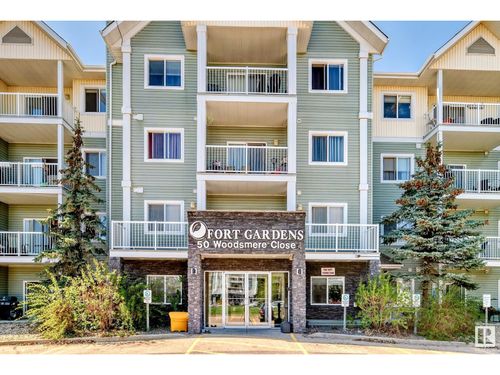 50 Woodsmere Close, Fort Saskatchewan, AB, T8L4N9 | Card Image