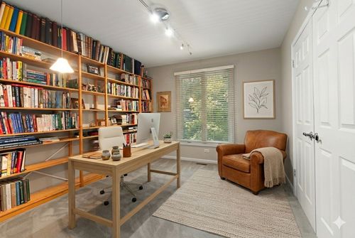 581 Aberdeen Rd, Frankfort, IL, 60423-8754 | Card Image