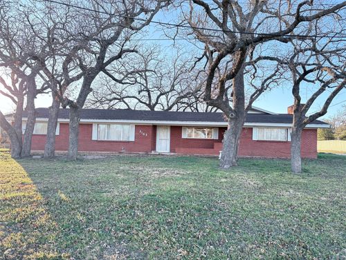 3103 N Oak Ave, Mineral Wells, TX, 76067-2225 | Card Image