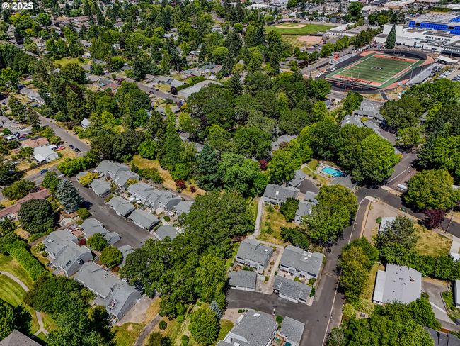 5312 Sw Erickson Ave, Condo with 2 bedrooms, 2 bathrooms and 1 parking in Beaverton OR | Image 44
