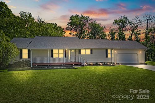 45 Eden Glen Rd, Black Mountain, NC, 28711-7721 | Card Image