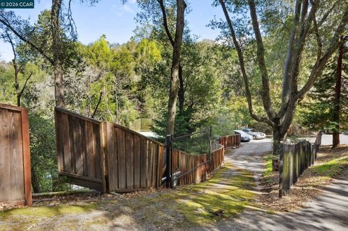49 Tiger Tail Ct, Orinda, CA, 94563-1420 | Card Image
