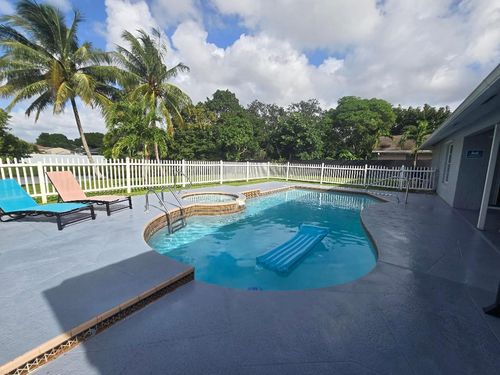 242 Las Palmas St, Royal Palm Beach, FL, 33411-1323 | Card Image