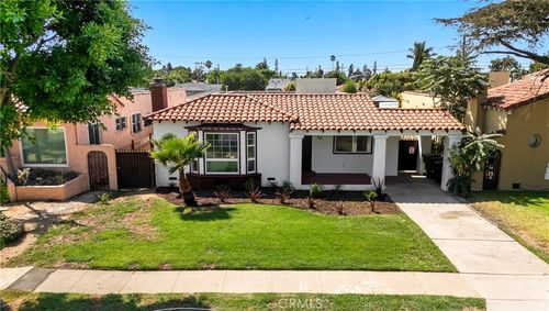 8909 S 5th Ave, Inglewood, CA, 90305-2407 | Card Image