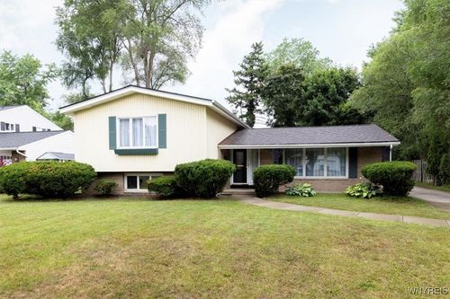 39 Halwill Dr, Amherst, NY, 14226-3931 | Card Image