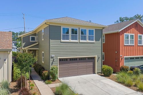 117 Grayson Way, Healdsburg, CA, 95448-4783 | Card Image