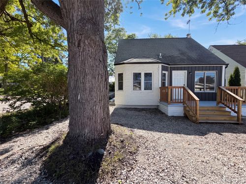 492 Algene St, Lake Orion, MI, 48362-2700 | Card Image