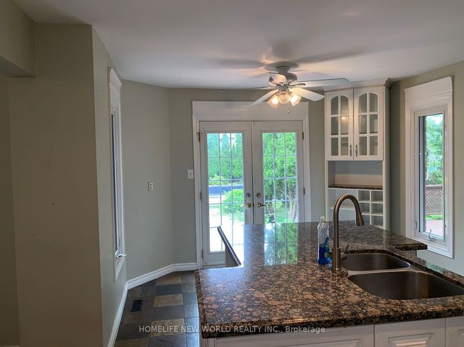 33 Ashfield Dr, House other with 4 bedrooms, 3 bathrooms and 2 parking in Richmond Hill ON | Image 5