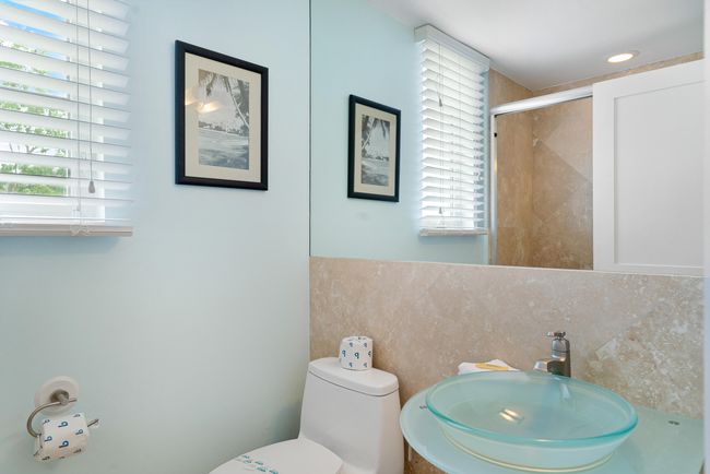 Hall bath | Image 21