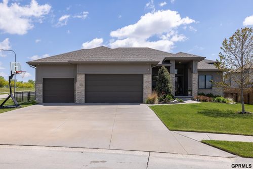 7855 S 194th St, Gretna, NE, 68028-6435 | Card Image