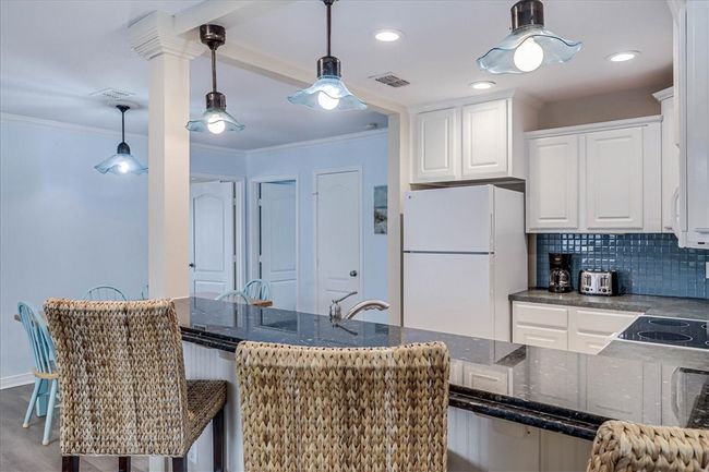 APT-229 - 4901 State Highway 361, Condo with 2 bedrooms, 2 bathrooms and null parking in Port Aransas TX | Image 10