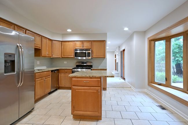 6S210 Mariwood Ct, House other with 4 bedrooms, 3 bathrooms and 2 parking in Naperville IL | Image 16