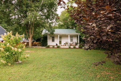 504 N Petway St, Franklin, TN, 37064-3124 | Card Image