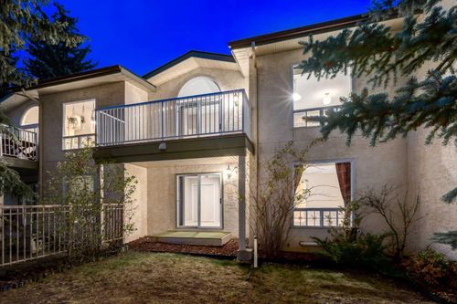 114 Strathlorne Mews Sw, Calgary, AB, T3H1V1 | Card Image