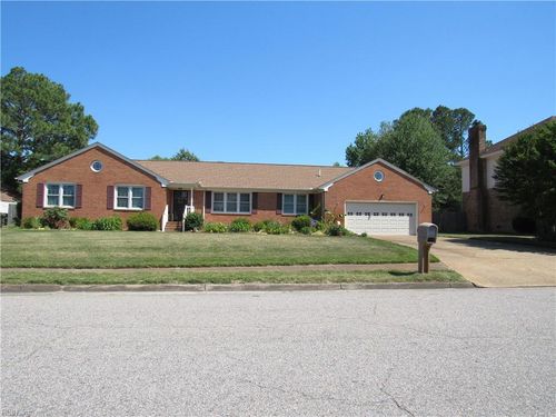 4570 Southern Pines Dr, Virginia Beach, VA, 23462-4711 | Card Image