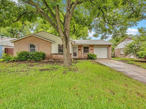 1224 Meadowcrest Dr, Plano, TX, 75075-8709 | Card Image