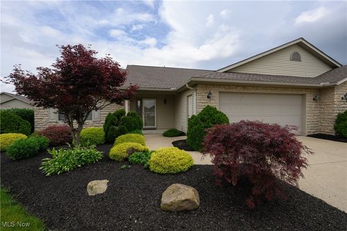 1011 Sequoia Dr Nw, Strasburg, OH, 44680-9514 | Card Image