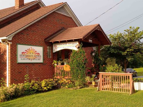 415 Mason St, DAYTON, VA, 22821-9759 | Card Image